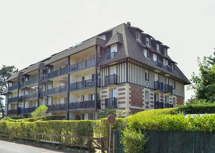 Apartment Eden Park-1 By Interhome