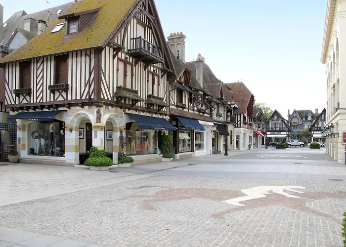 Apartment Eden Park-1 By Interhome Bénerville-sur-Mer